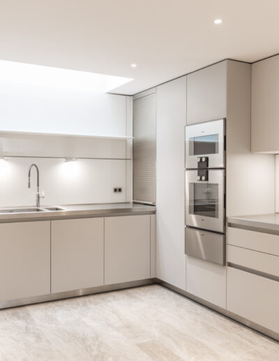 hill-gate-modern-kitchen-quartzite-floor-london